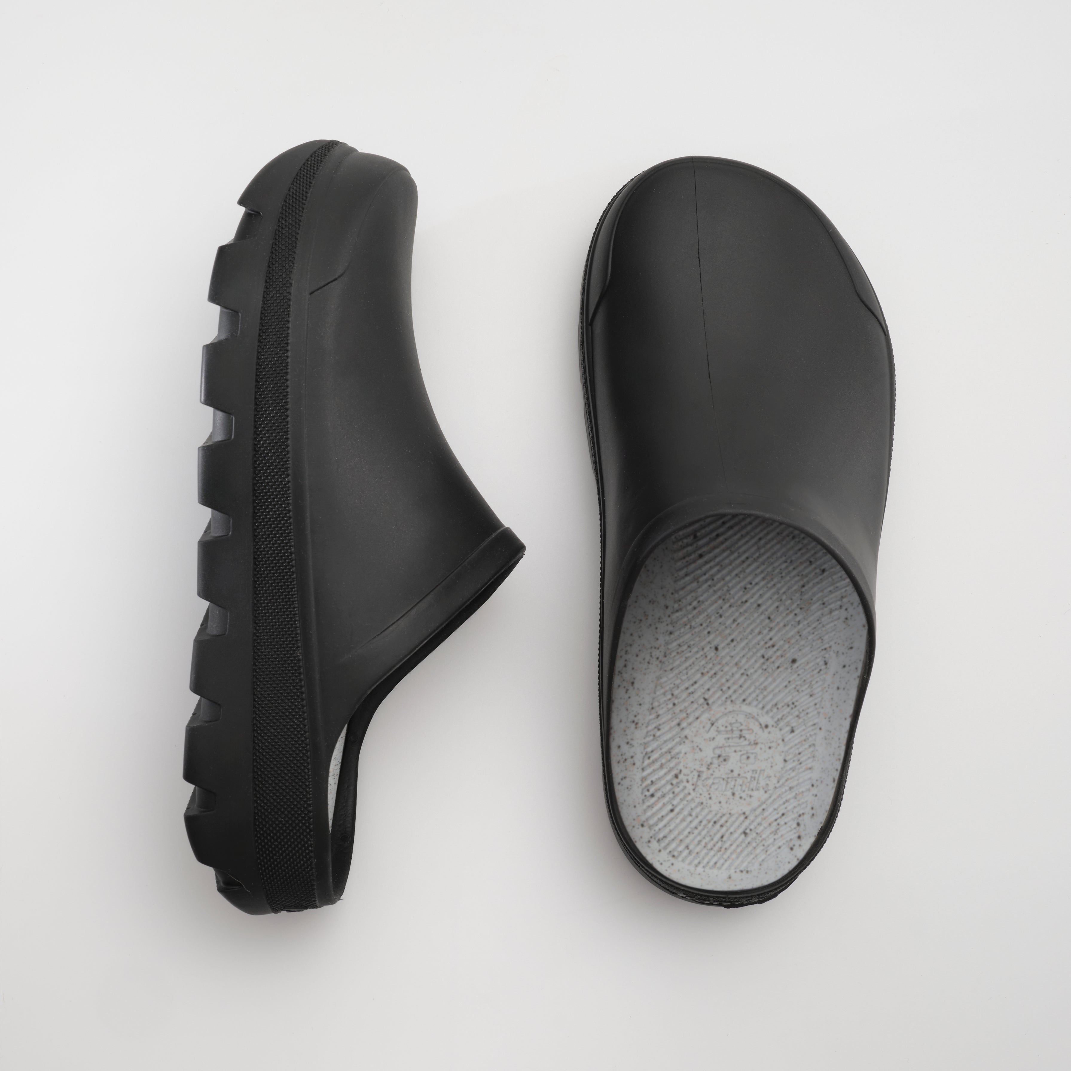 Nova - Clogs - Unisex